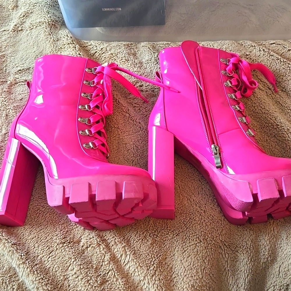 Womens boots